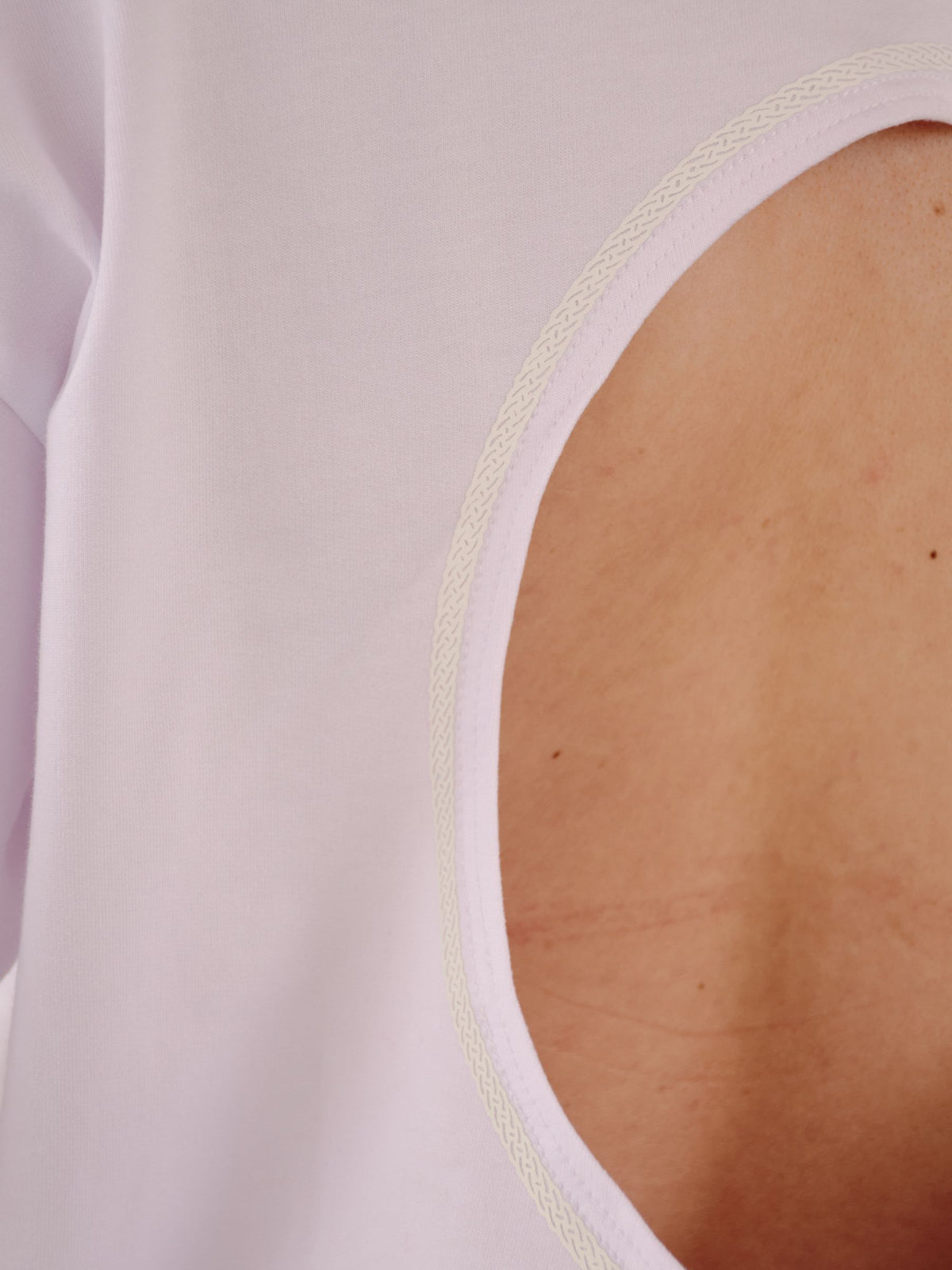 soften camiseta "pretty hormonal"
